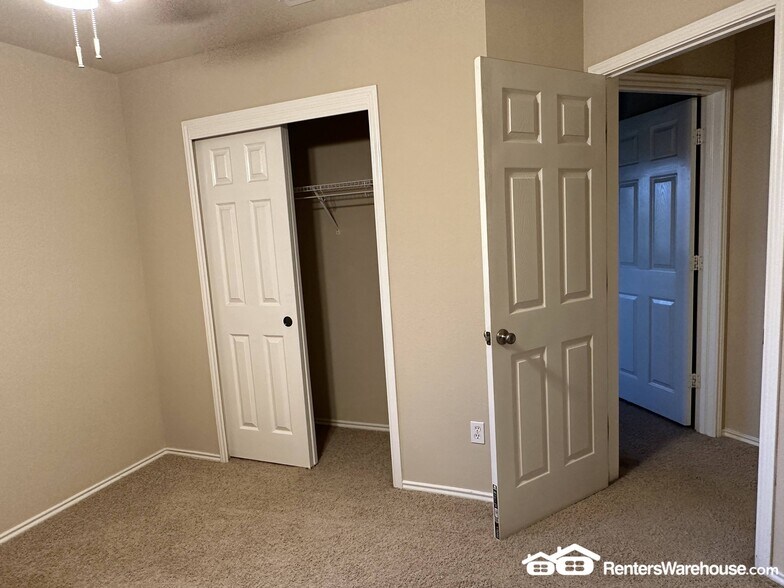 Building Photo - 10214 Maydelle Dr