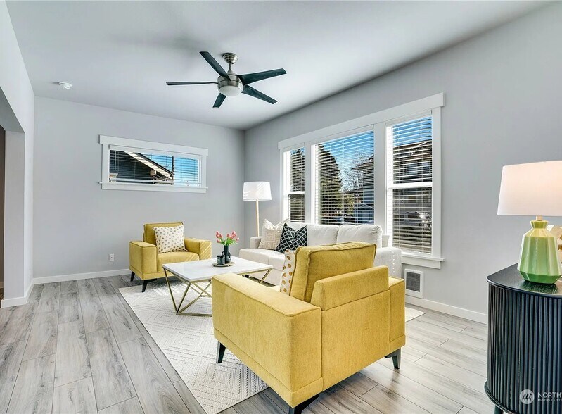 Building Photo - 640 N Anderson St