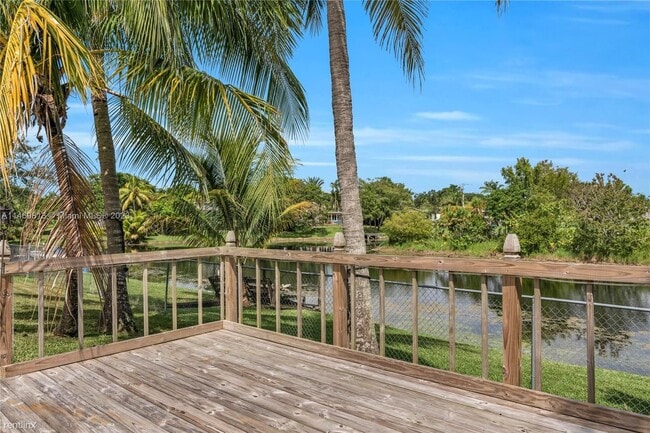 Building Photo - 3 br, 2 bath House - 4331 NW 10th St