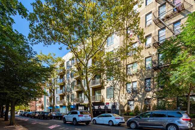 Building Photo - 1414 W 4th St