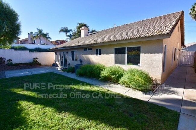 Building Photo - 39588 Bainbridge Cir