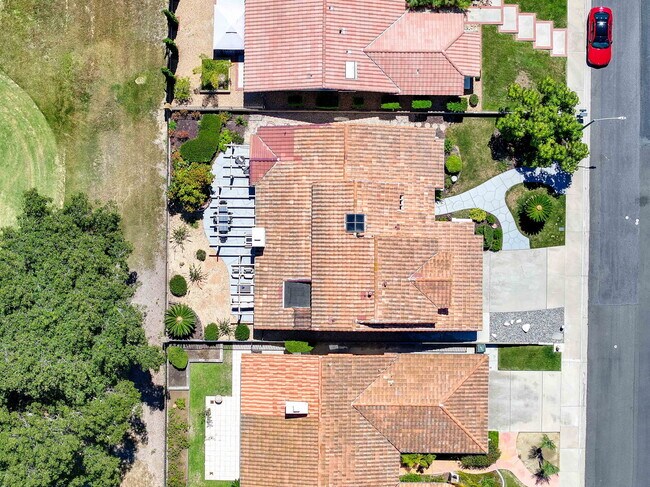 Building Photo - 1233 Columbus Way