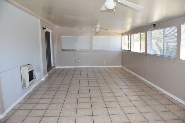 Building Photo - Great home in Mature Neighborhood