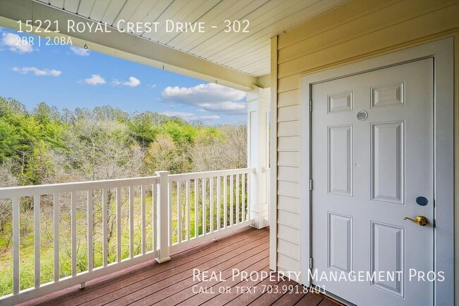 Building Photo - 15221 Royal Crest Dr