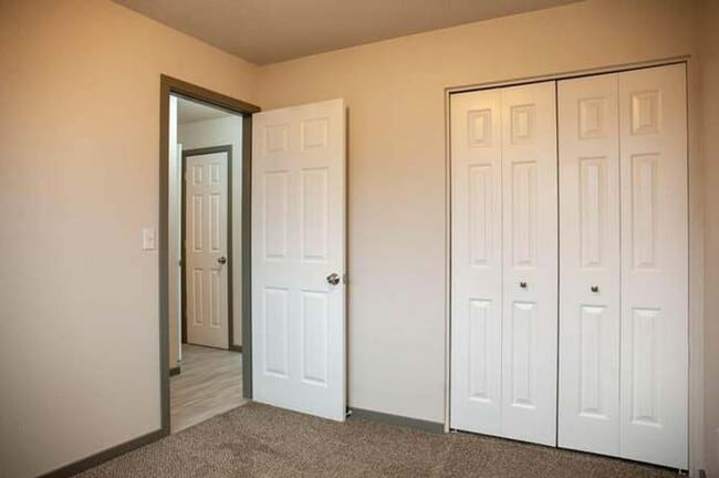 Building Photo - Amazing 3bed 2 bath home in the heart of Bonanza.