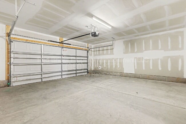 Building Photo - 246 Ferebee Pl