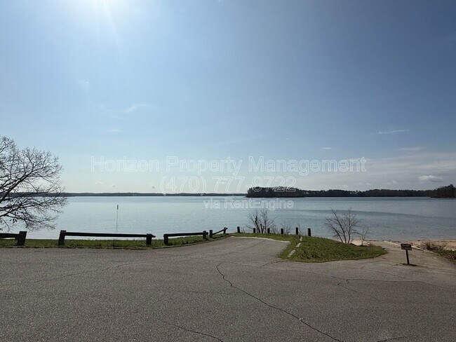 Building Photo - 9295 Horseshoe Bend