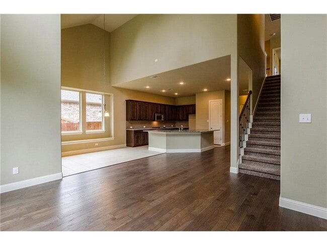 Building Photo - 10671 Villanova Dr