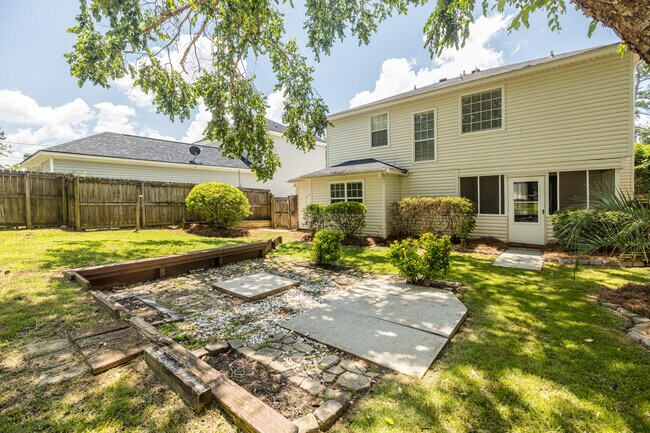 Building Photo - 162 Moss Creek Dr