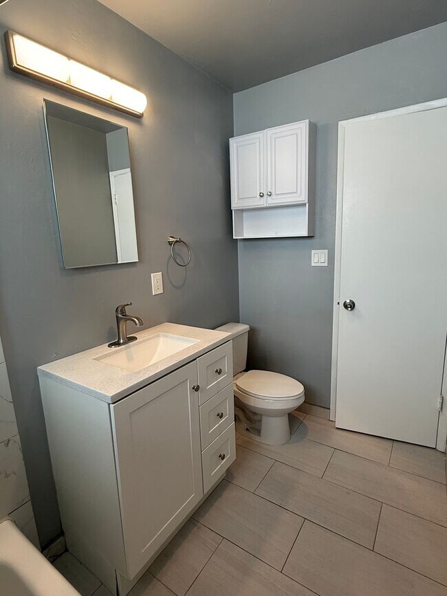 Building Photo - 4225 Kansas St