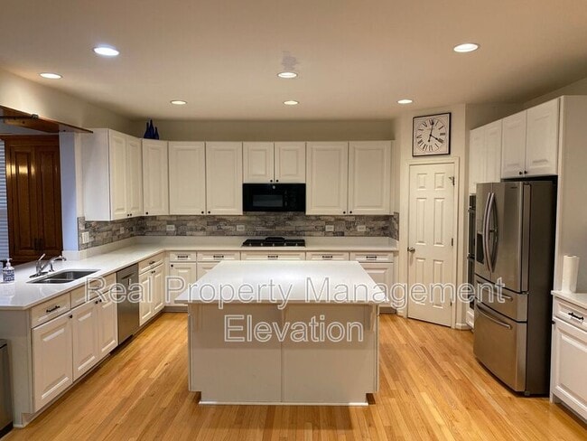 Building Photo - 779 Mcguire Cir