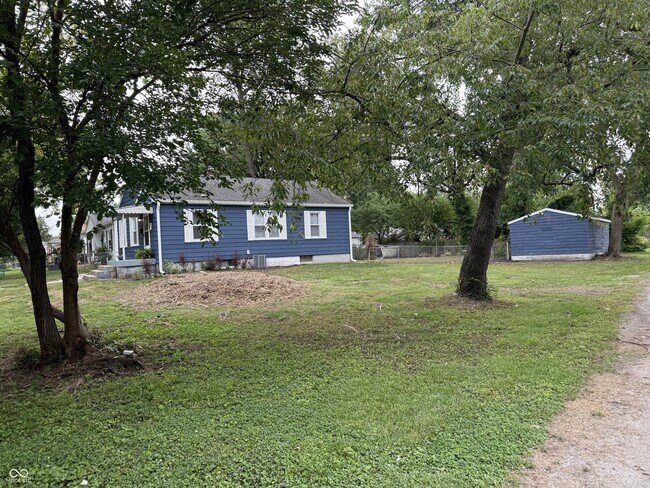 Building Photo - 4801 Farrington Ave
