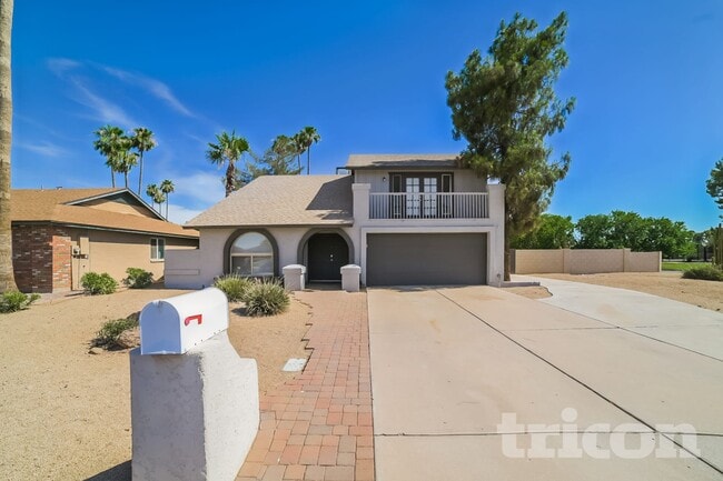 Building Photo - 4633 W Bluefield Ave