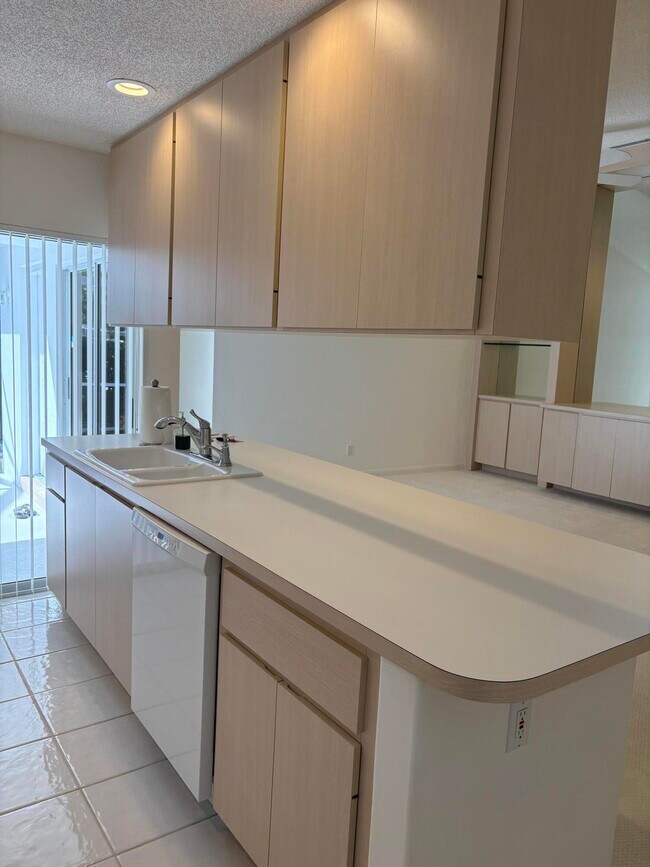 Building Photo - 10303 Chapman Oak Ct