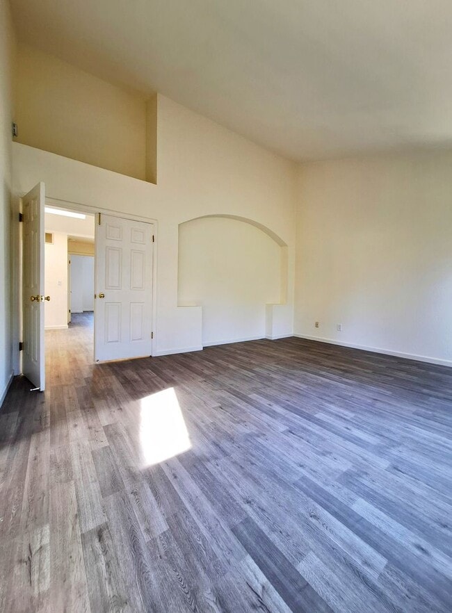 Building Photo - 802 Schooner Bay Dr