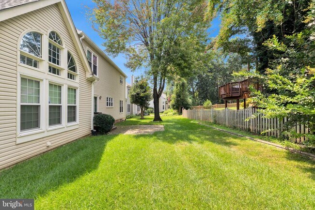 Building Photo - 13072 Autumn Willow Dr