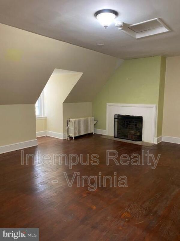 Building Photo - 7296 Fenton Farm Ln
