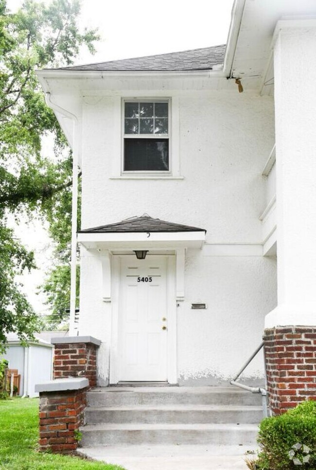 Building Photo - 5405/5407 Harrison St.