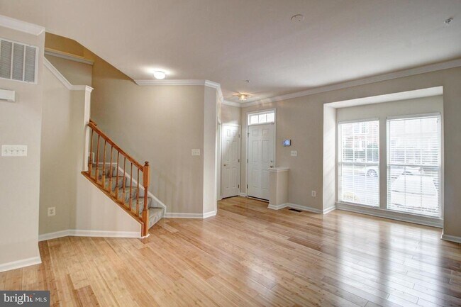 Building Photo - 9394 Penrose St