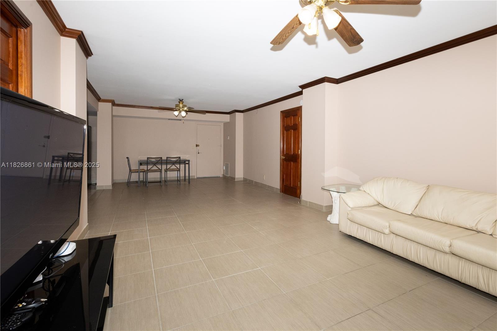 Building Photo - 1500 S Ocean Dr