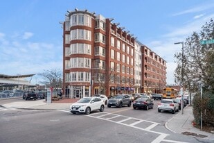 Building Photo - 1906 Dorchester Ave