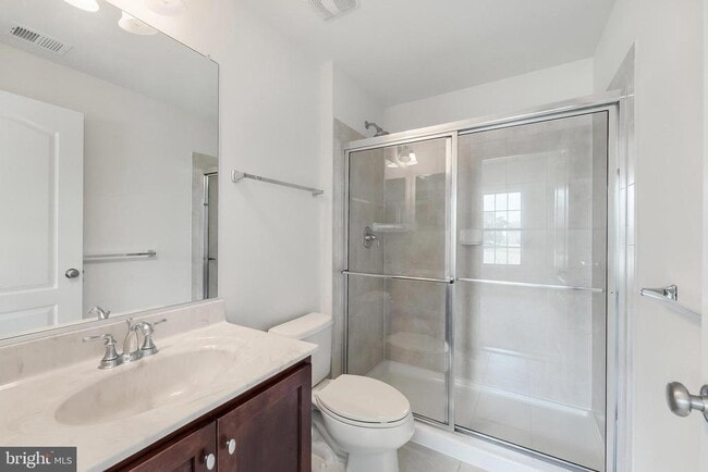 Building Photo - 43190 Loudoun Reserve Dr