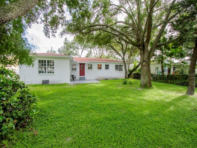 Building Photo - 4009 W Zelar St