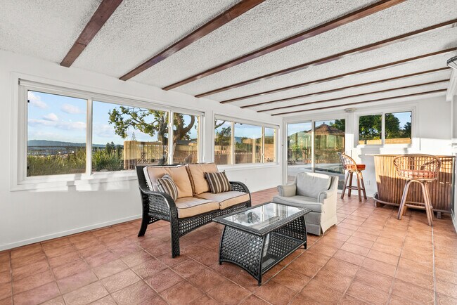 Building Photo - 10561 Alskog St