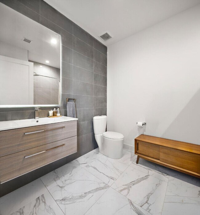 Building Photo - 6025 JFK Blvd E