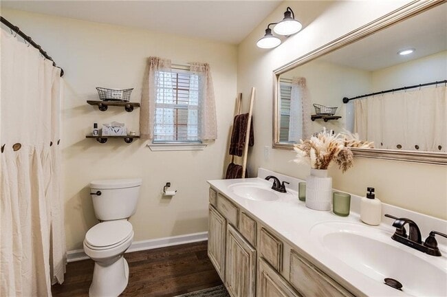 Building Photo - 20110 Tammany Ave