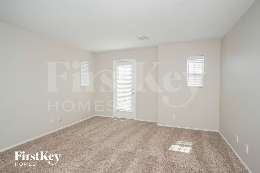 Building Photo - 7475 Ademar St