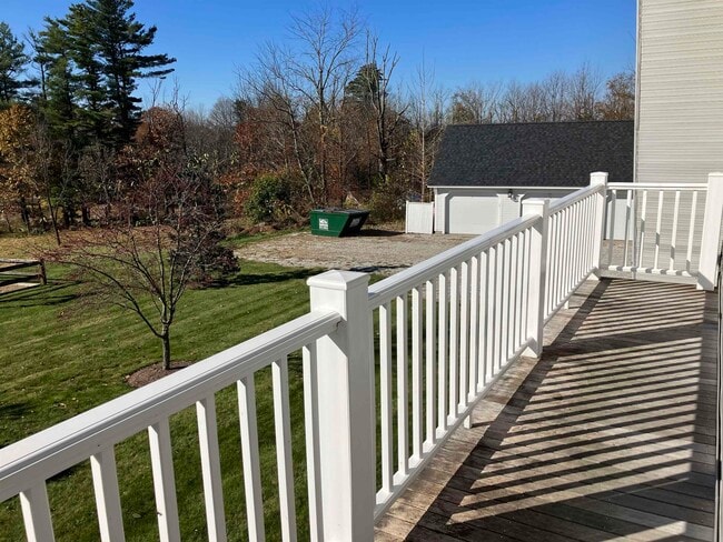 Building Photo - 26 N Main St