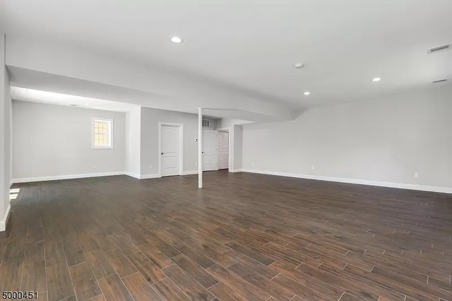 Building Photo - 26 Irving Pl