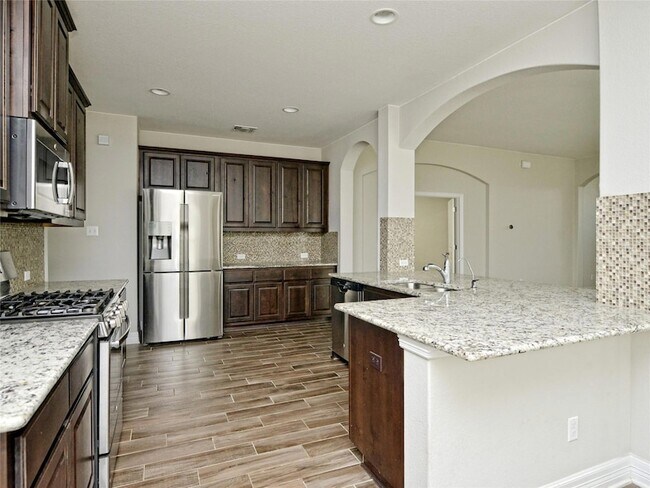 Building Photo - 3724 Lunet Ring Way