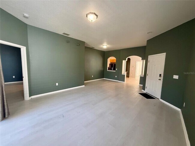 Building Photo - 31819 Blythewood Way