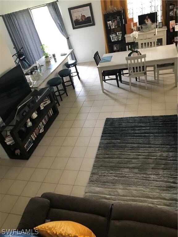 Building Photo - 5483 Cameron Dr