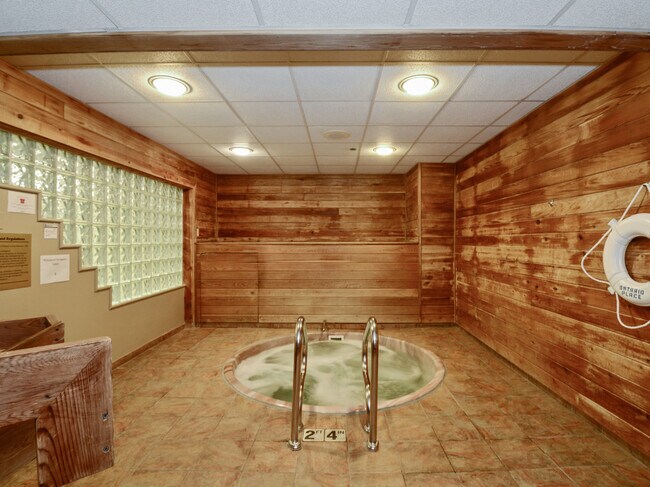 Building Photo - 10 E Ontario St