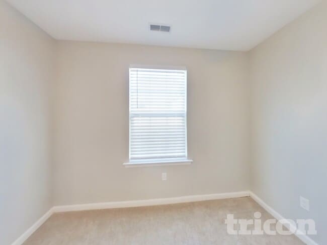 Building Photo - 39 Timber Ln