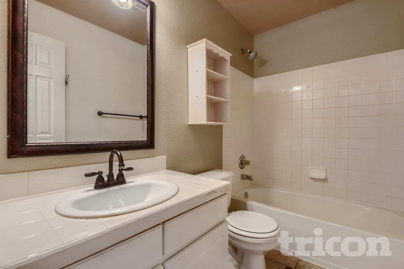 Building Photo - 5694 S Quemoy Ct