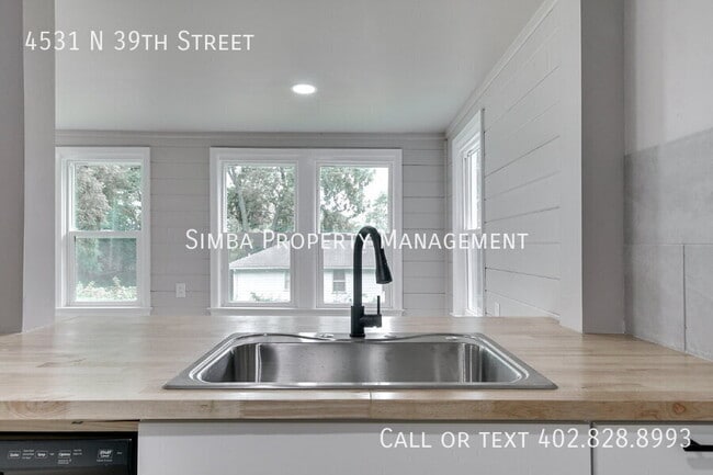 Building Photo - 4531 N 39th St