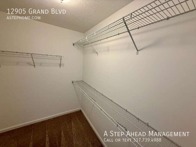 Building Photo - 12905 Grand Blvd