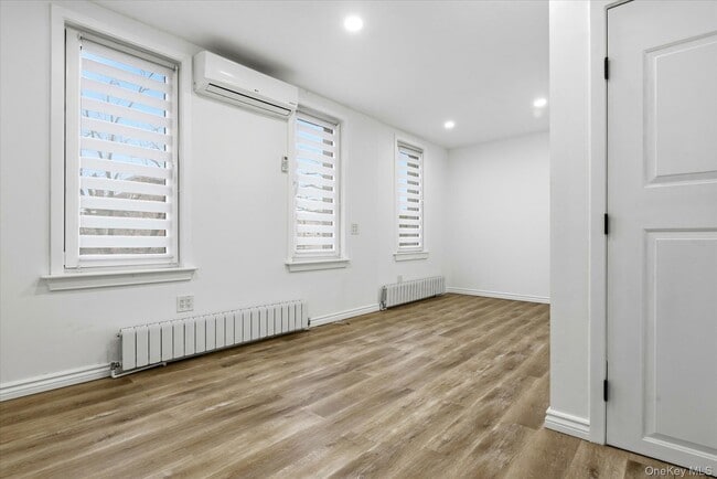 Building Photo - 73-22 67th Rd