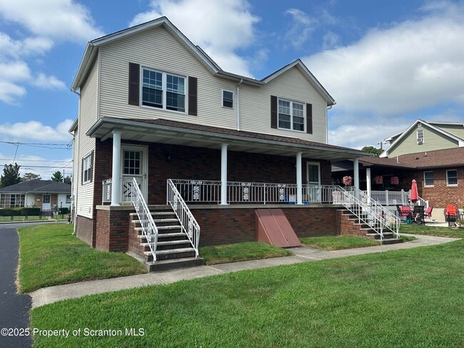 Building Photo - 416 W Atherton St