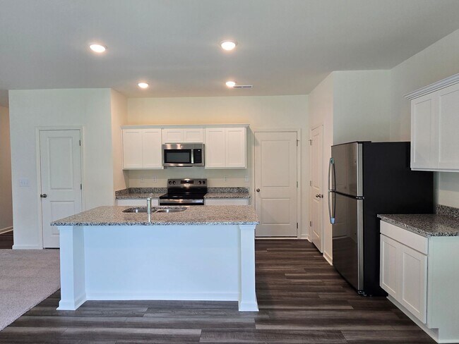 Building Photo - Brand new 3-bedroom / 2.5-Bath in the high...