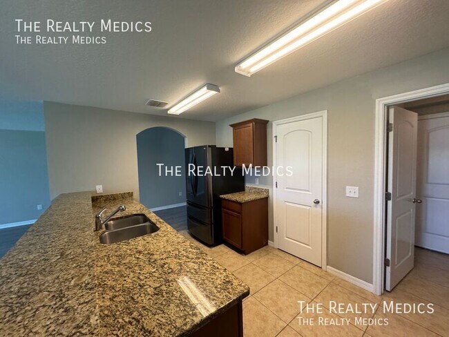 Building Photo - 2148 Ontario Way