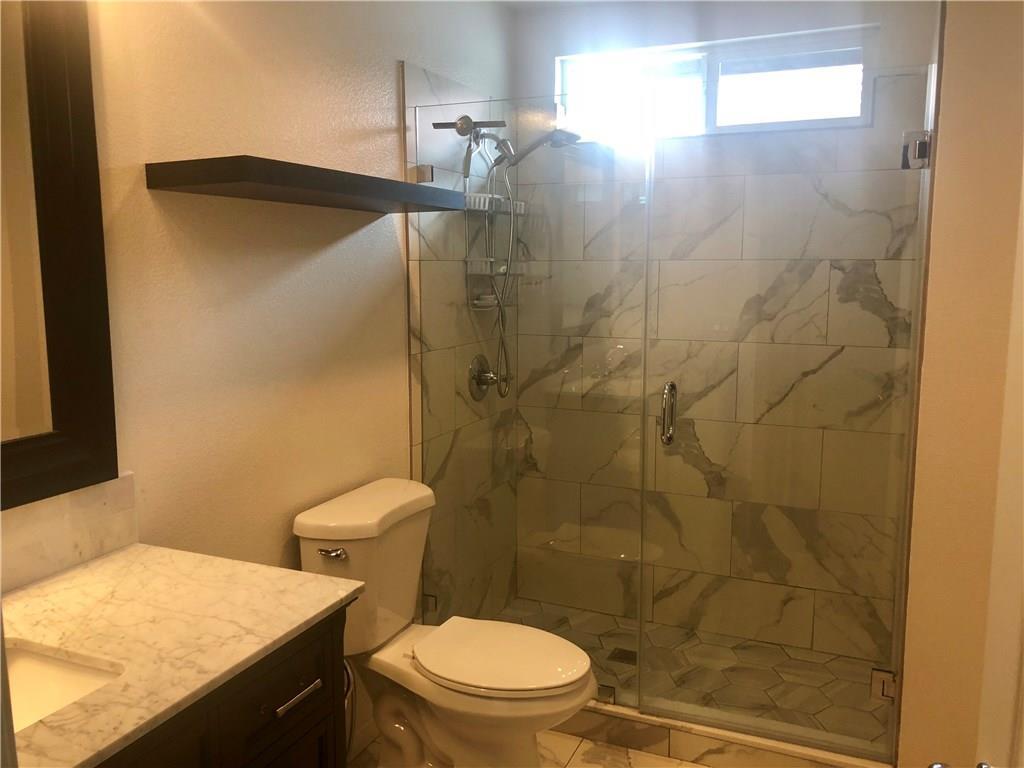 Building Photo - 16748 Broadmoor Way