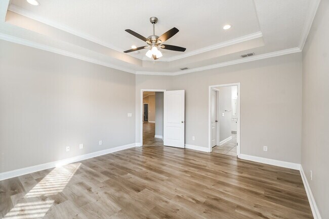 Building Photo - 151 Providence Dr