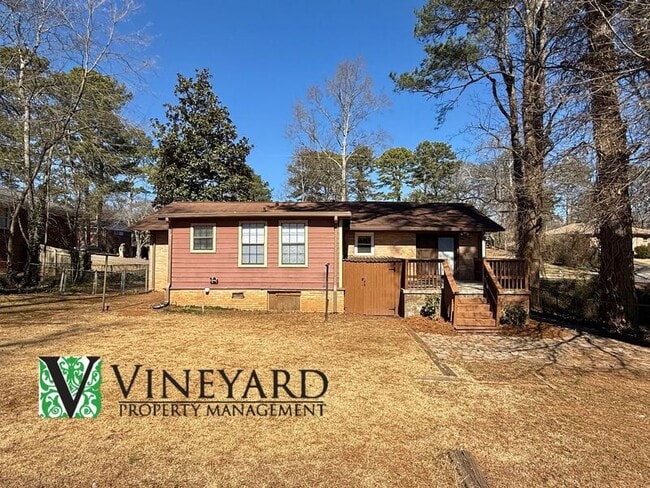 Building Photo - 50 Peachtree Cir SE