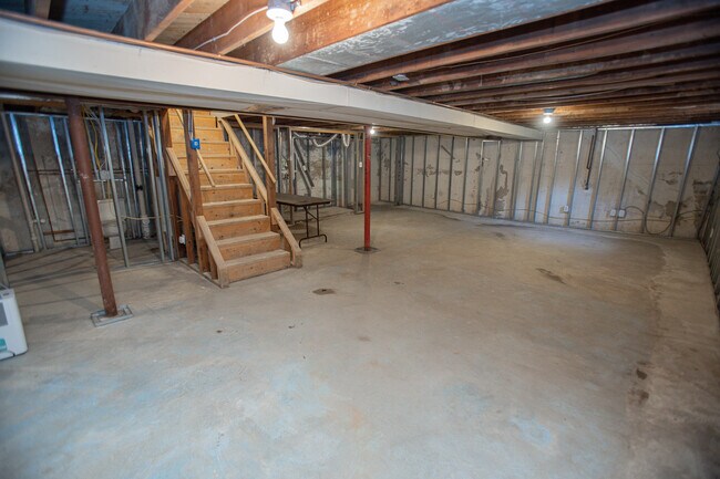 Building Photo - 409 Donna Bella Pl