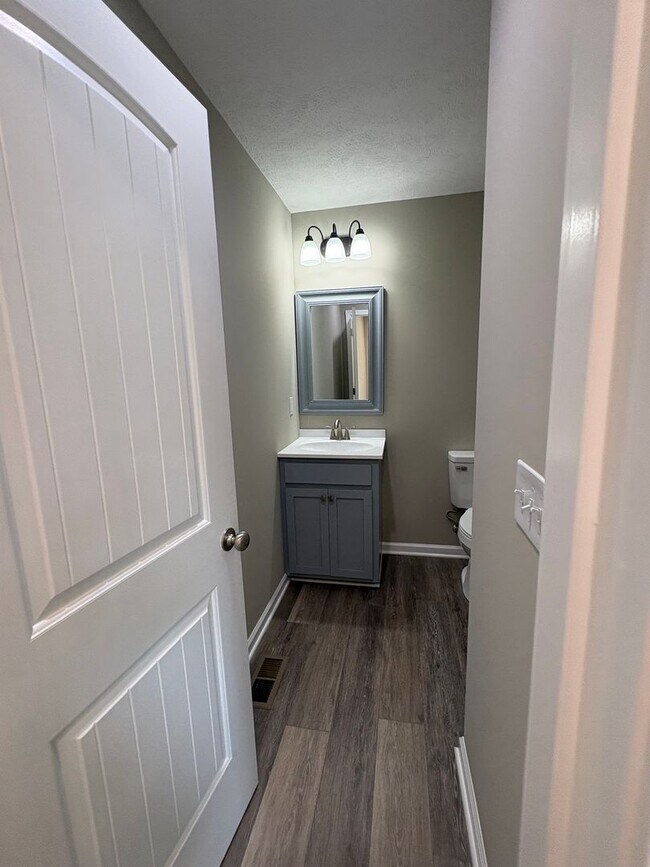 Building Photo - BRAND NEW Home with large yard in Tullahoma...